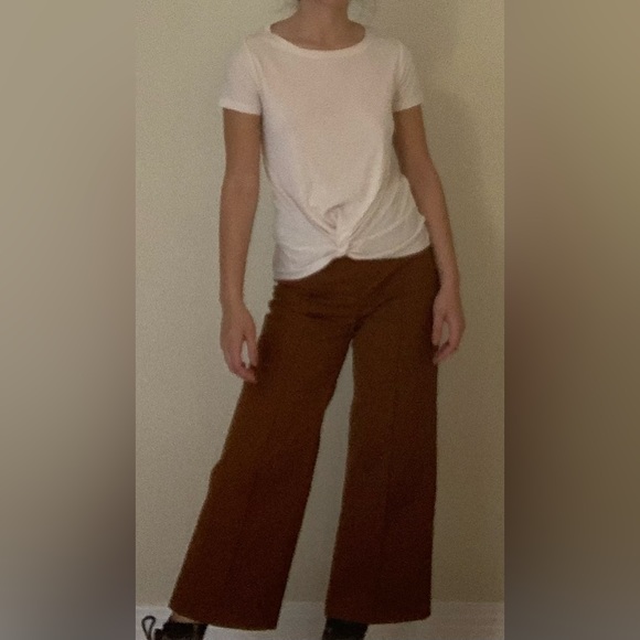 Dynamite Front Knot Top - Picture 3 of 3